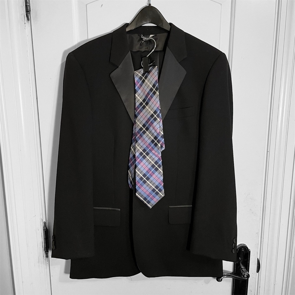 Black Men’s Suit 100% Wool with Notched Lapel Slim Fit With Neck Tie Size 40R